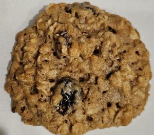 vegan oatmeal raisin walnut cookie